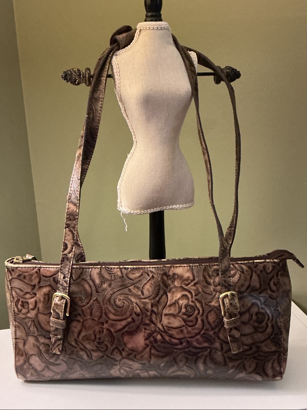 Brahmin Vintage 1990’s Elouise Rose Embossed Leather Chocolate Shoulder Bag EUC - Picture 5 of 13